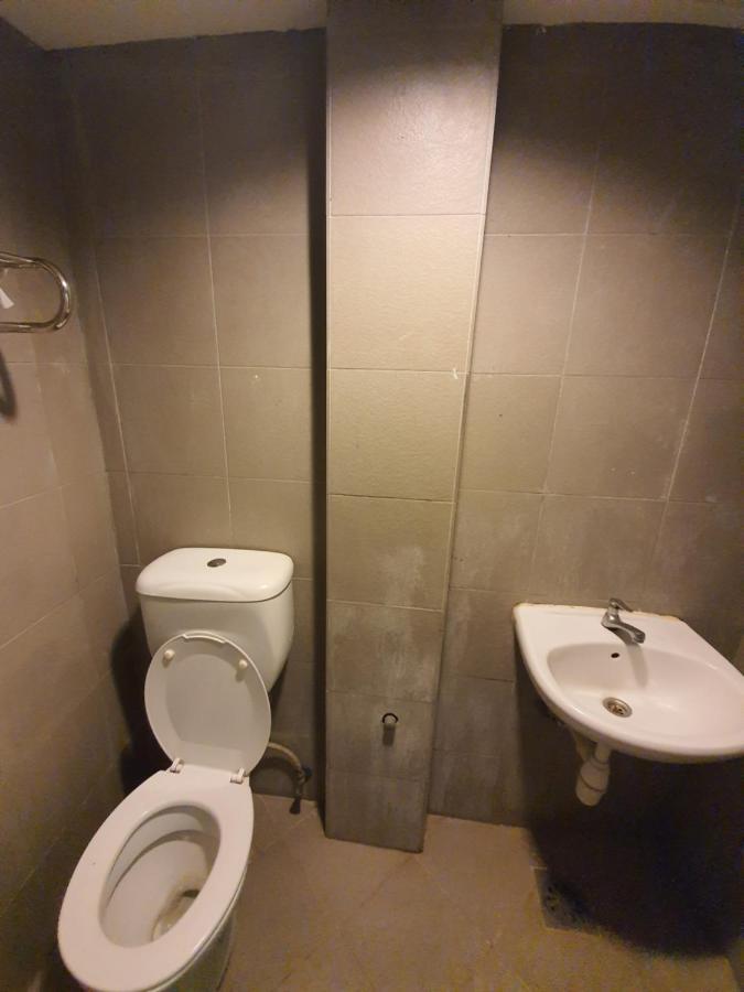 SPOT ON 89698 Budget Inn Hotel Kuala Lumpur Exterior foto