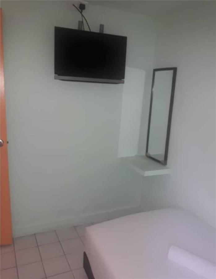 SPOT ON 89698 Budget Inn Hotel Kuala Lumpur Zimmer foto